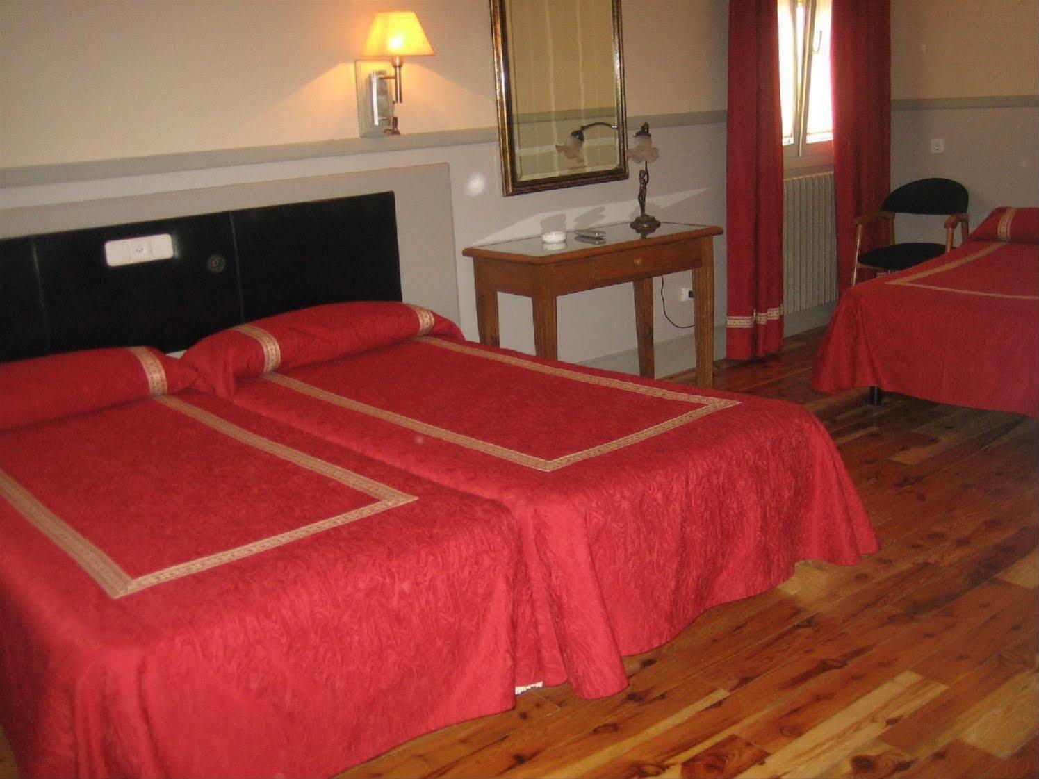 Guest house Canovas 2*